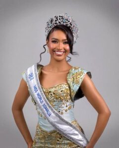 Read more about the article Beauty With A Purpose: Zainab Jama