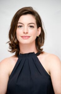 Read more about the article Anne Hathaway and the Hidden Struggle Behind the Spotlight