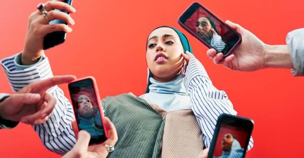 Social Media and the Confidence of Young Women
