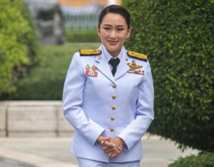 Read more about the article From McDonald’s Counter to Thailand’s Top Job: The Rise and Fall of Paetongtarn Shinawatra